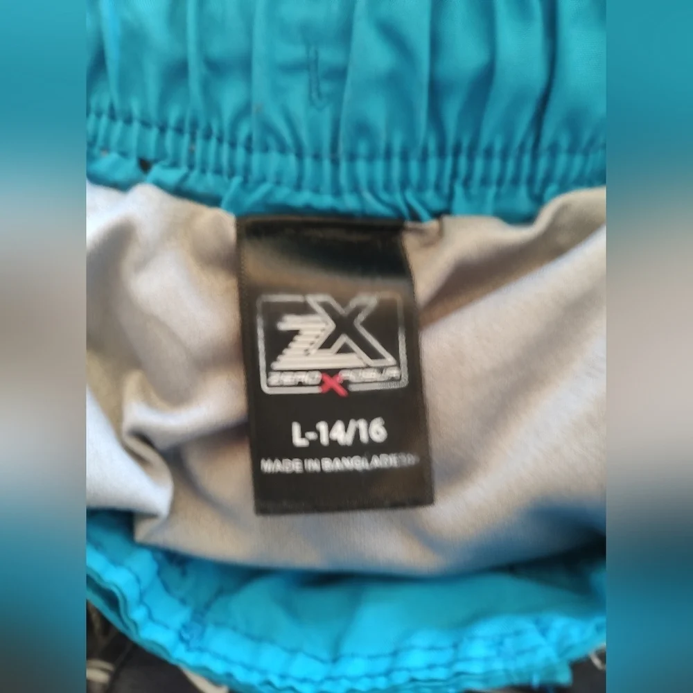 💥 3/$20 ZeroXposure Large (14-16) Shark swSwim Trunks!